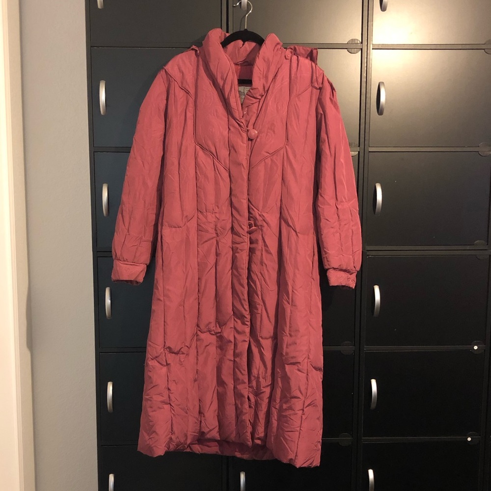 ✨VINTAGE✨ Windsor Bay Puffer Trench Coat!